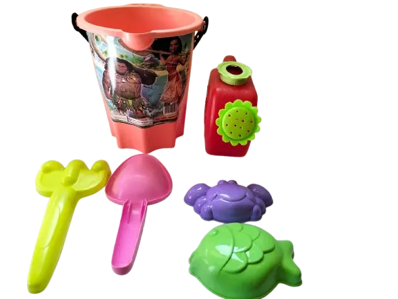 جردل بحر ولعب للرملة -6 قطع لون وشكل عشوائي