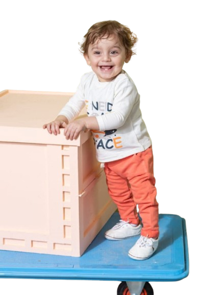 طقم ولادي قطعتين مكون من بنطلون وتي شيرت *105